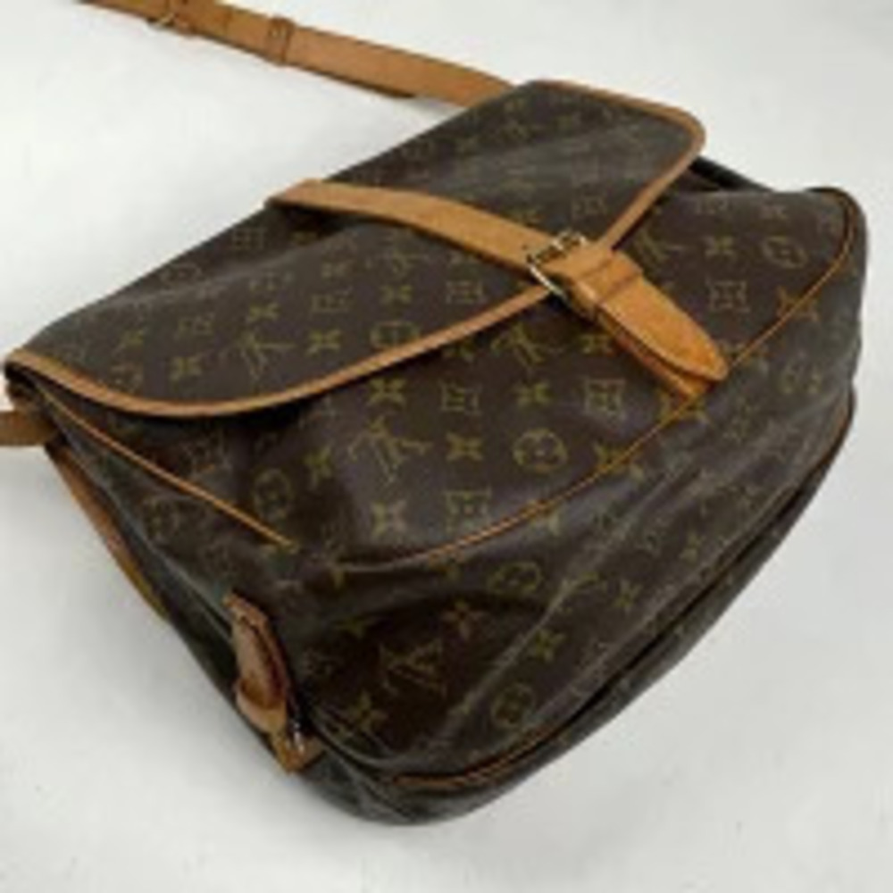Louis Vuitton Saumur Crossbody Shoulder Bag Monogram Brown - Picture 2 of 7